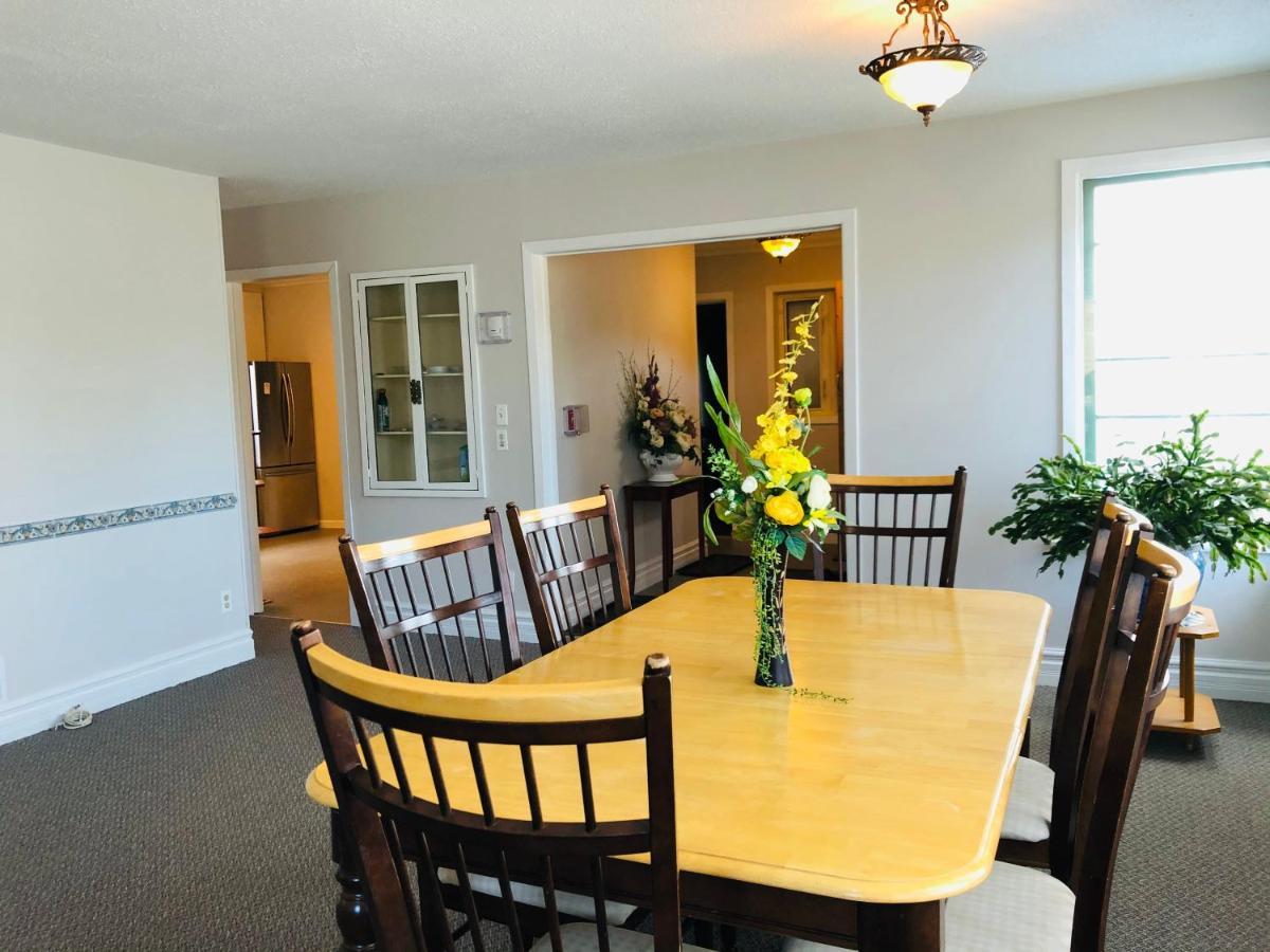 Downtown Whitehorse 2 Bedroom House Extérieur photo