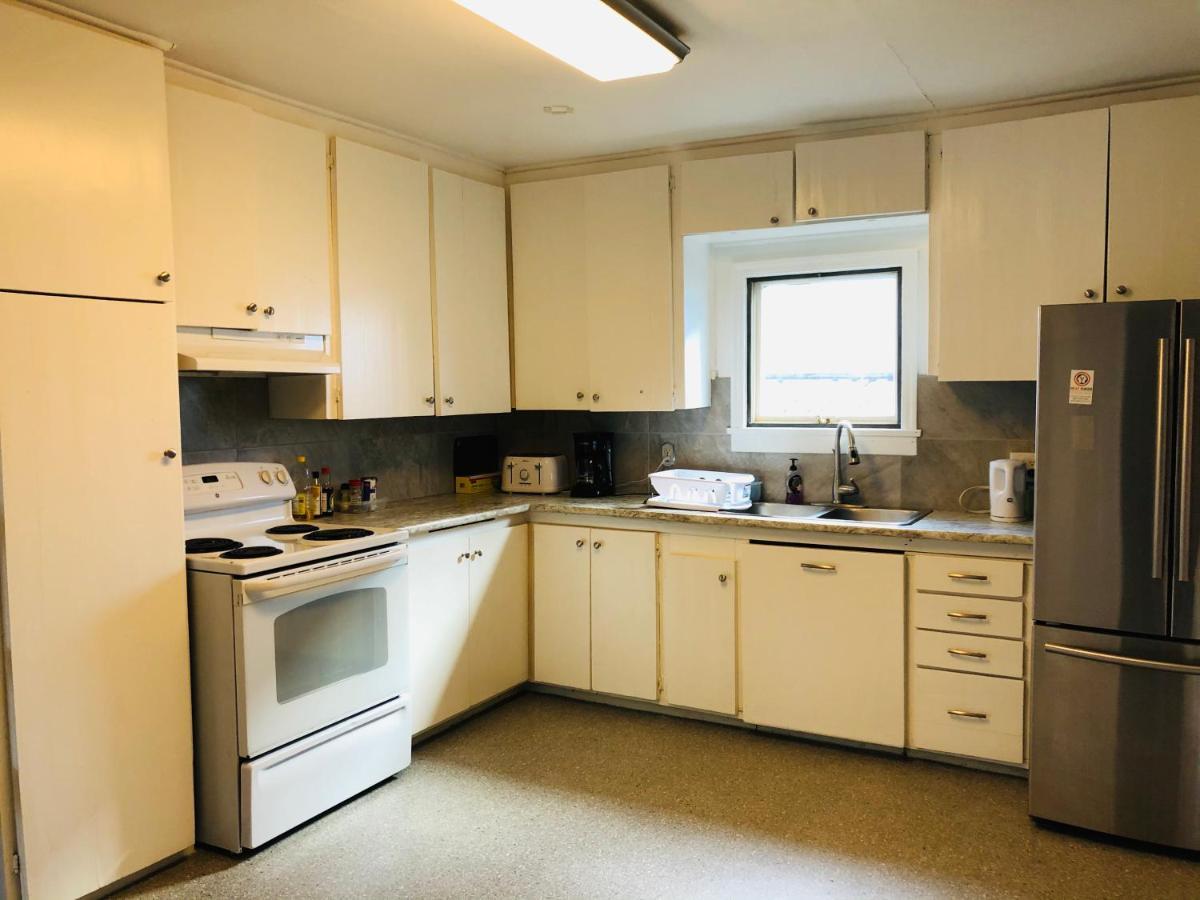 Downtown Whitehorse 2 Bedroom House Extérieur photo